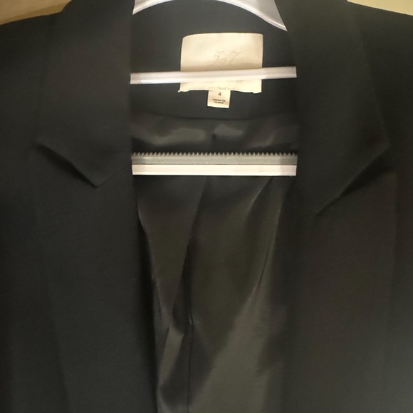 Cinq a’ sept black blazer - Picture 10 of 13